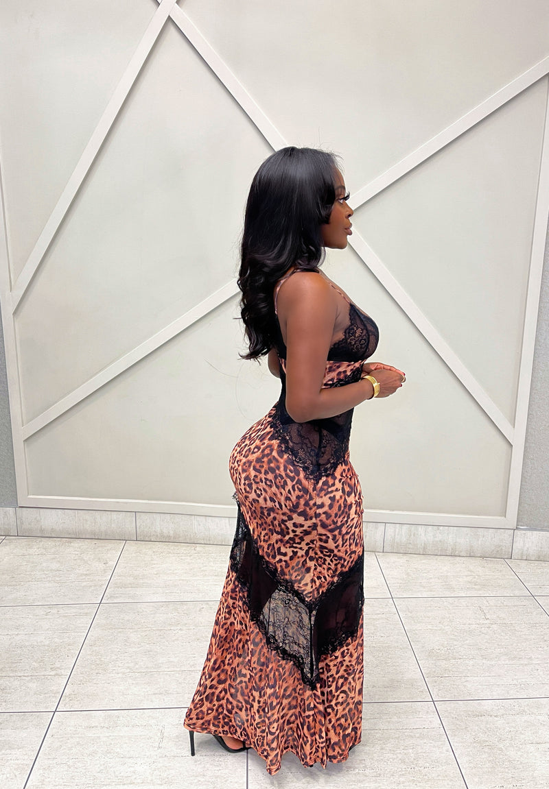 “ARIA” LACE MAXI DRES