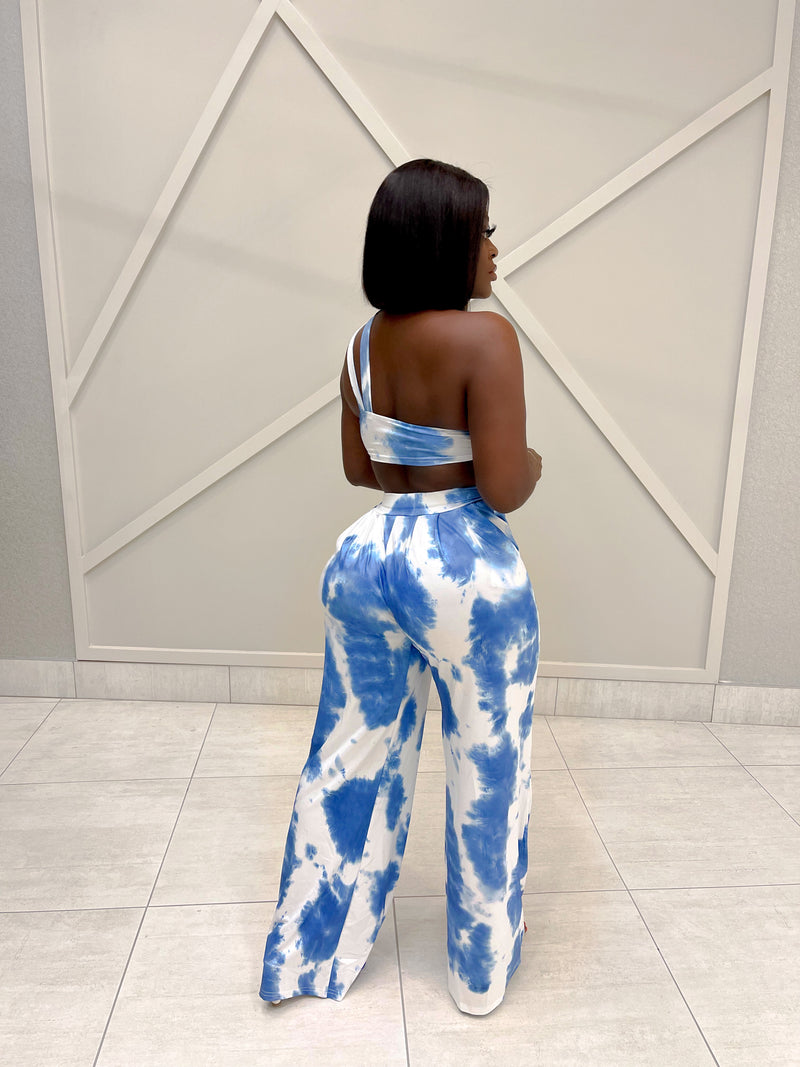“KARIA” TWO PIECE SET-BLUE